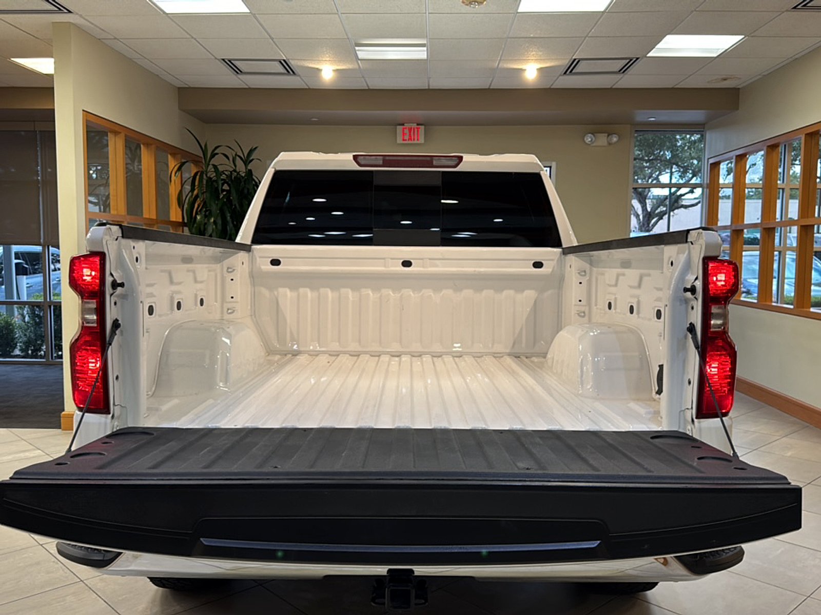 Used 2026 Summit White Chevrolet LT image 24