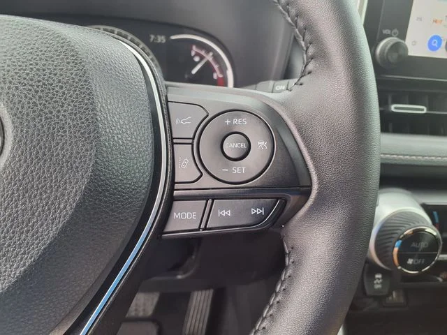 Used 2025 Black Toyota XLE Premium image 18