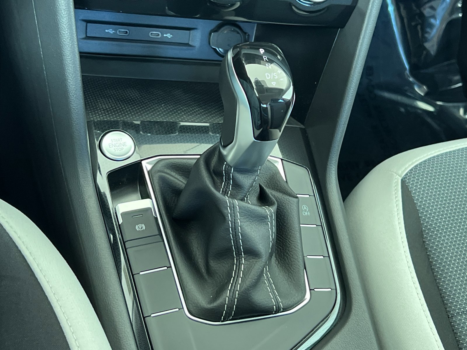 New 2026 Monterey Blue Pearl Volkswagen S image 20