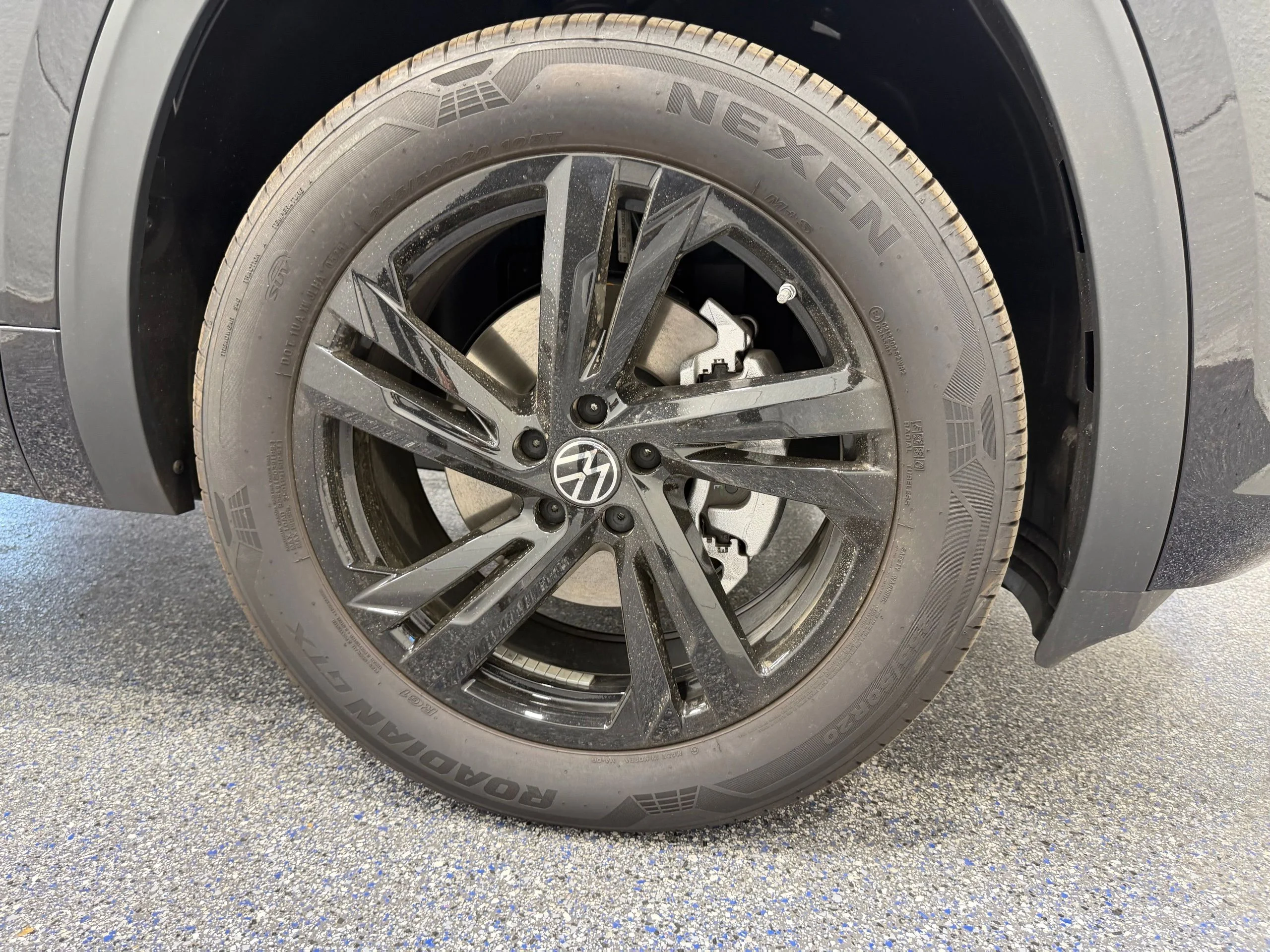 2026 Volkswagen Atlas Cross Sport SEL R-LINE - Photo 13