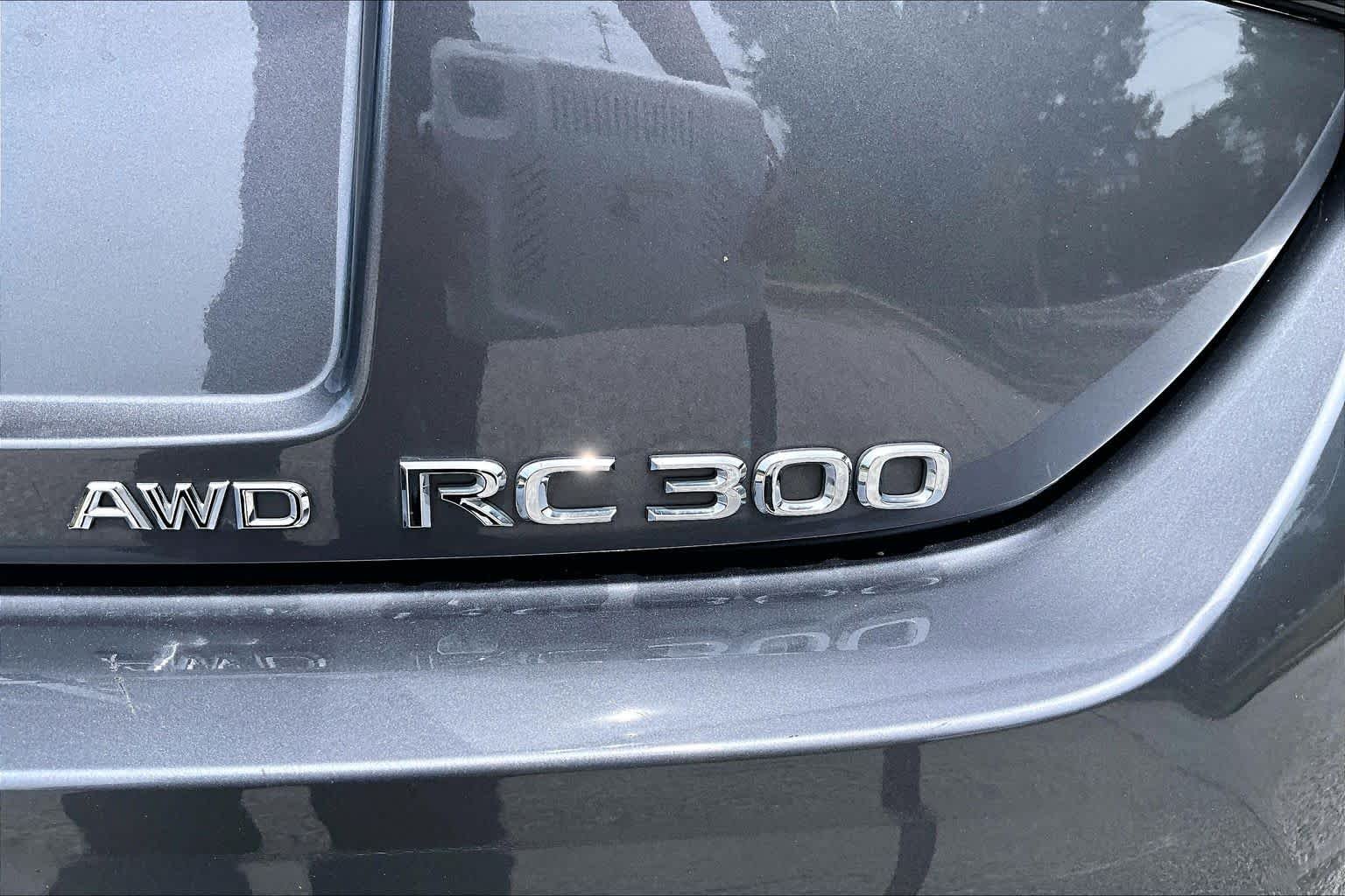 Used 2019 Nebula Gray Pearl Lexus  image 10