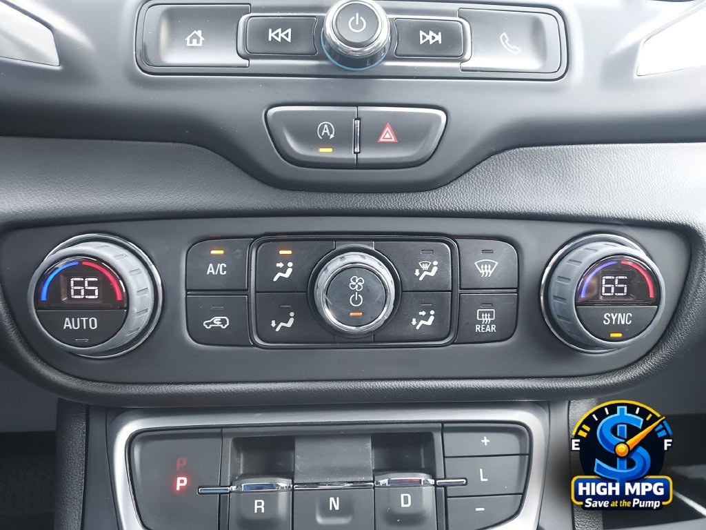 Used 2023 Silver GMC SLE image 19