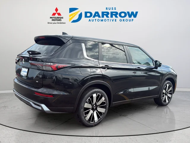 New 2026 Black Mitsubishi SE image 5