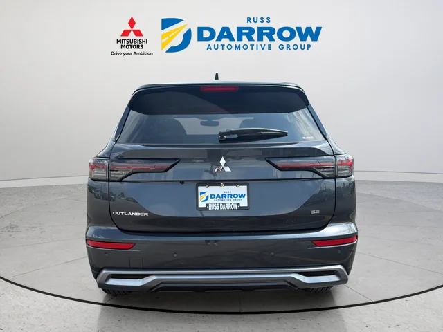 New 2026 Gray Mitsubishi SE image 4