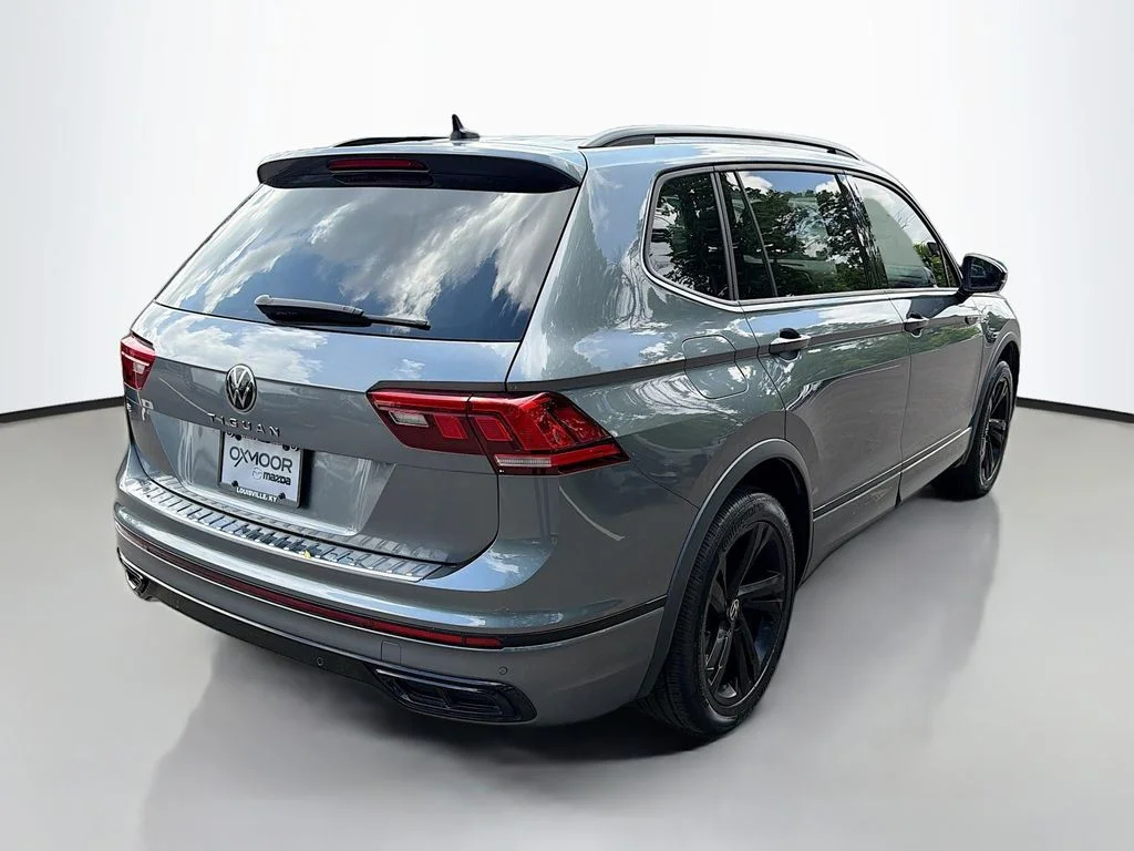 Used 2023 Platinum Gray Metallic Volkswagen SE R-Line Black image 7