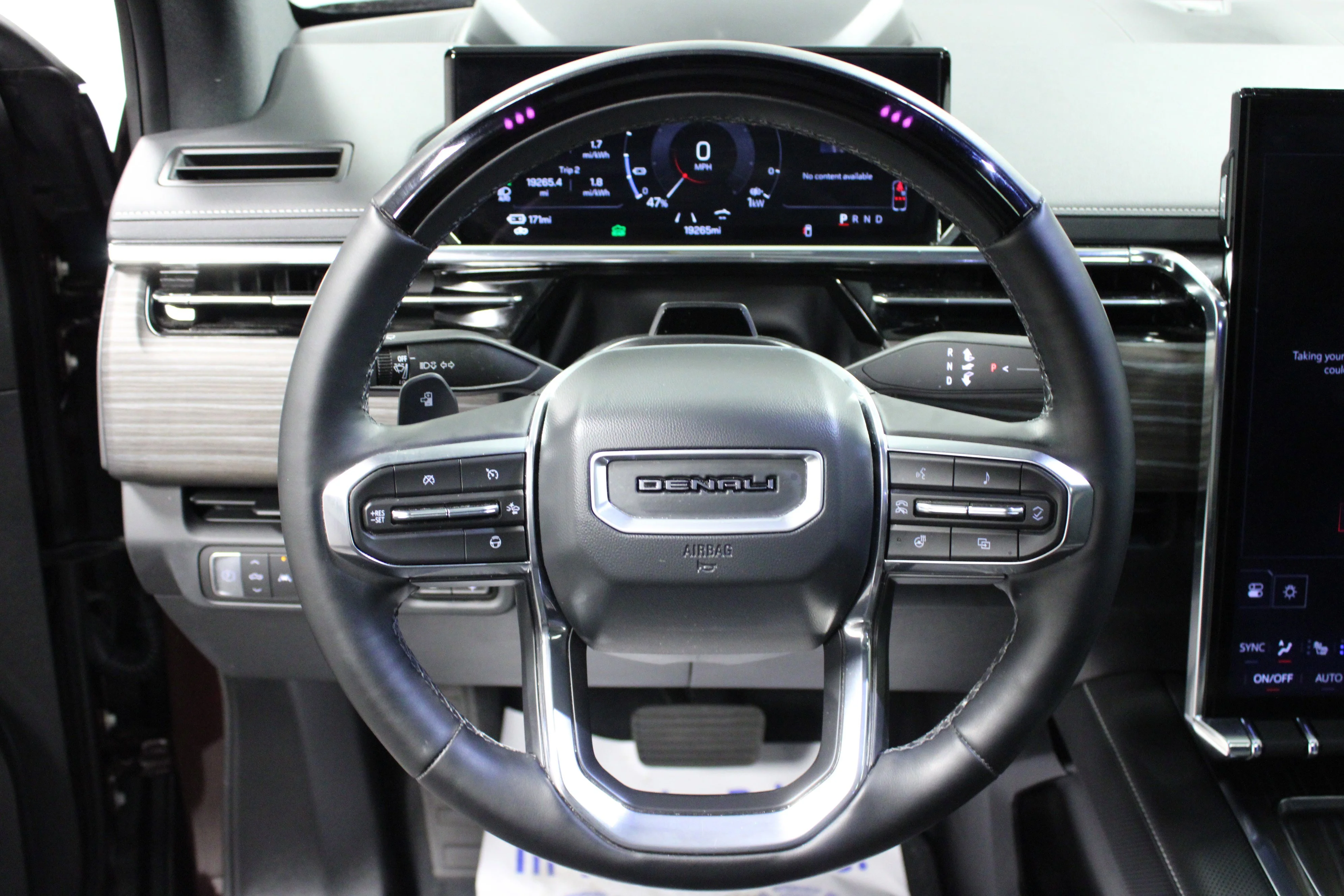 Used 2025 Dark Ember Tintcoat GMC Extended Range Denali image 17