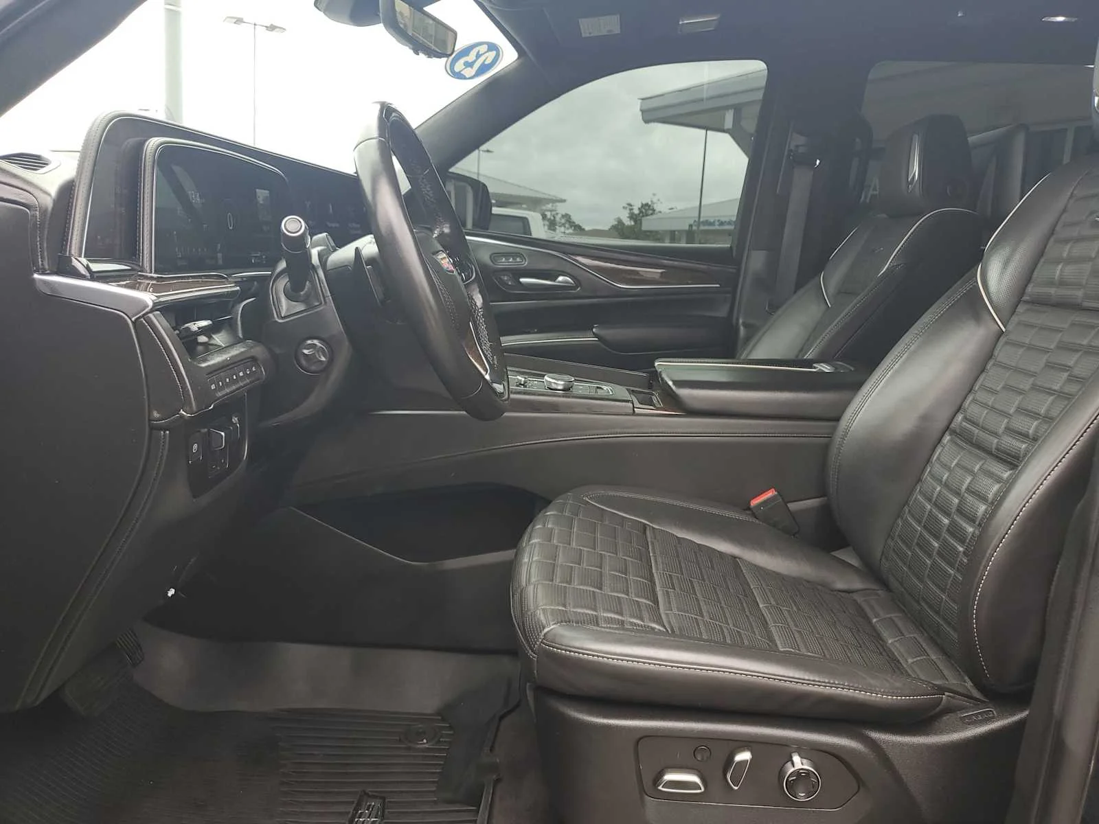 Used 2023 BLACK RAVEN Cadillac 4WD Sport Platinum image 19