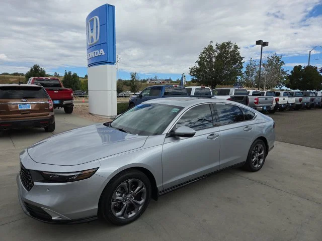 Certified Used 2025 Solar Silver Metallic Honda HYBRID EX-L image 41