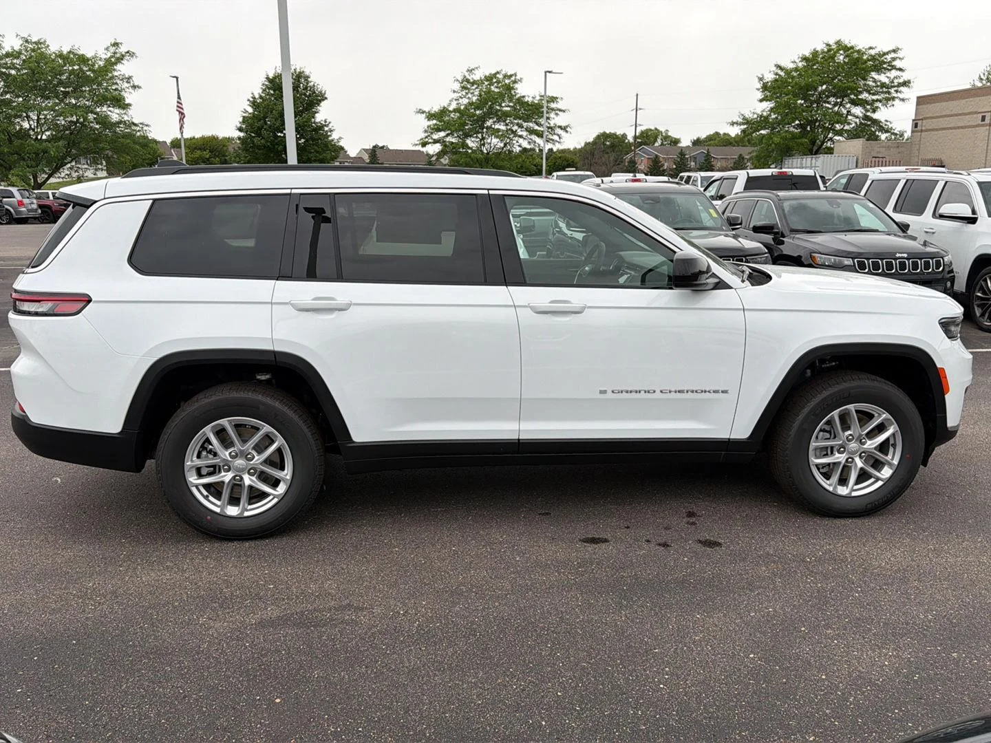 New 2026 Bright White Clearcoat Jeep Laredo X image 8