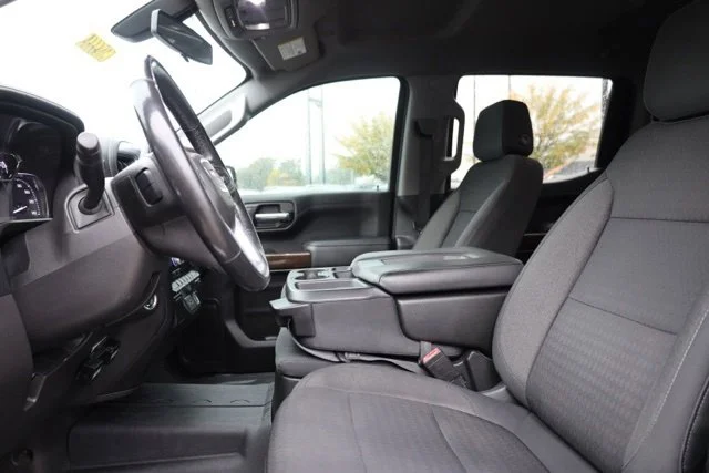 Used 2020 Gray GMC Elevation image 22