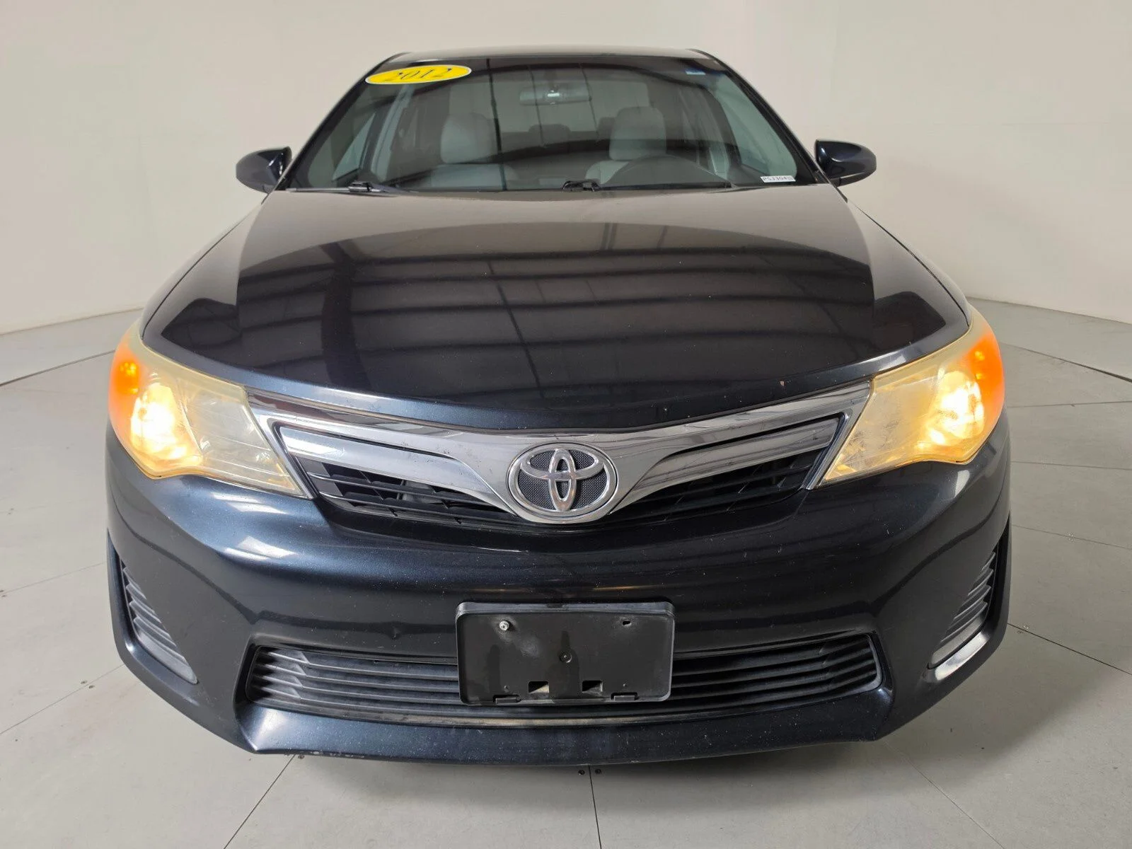 Used 2012 Gray Toyota LE image 8