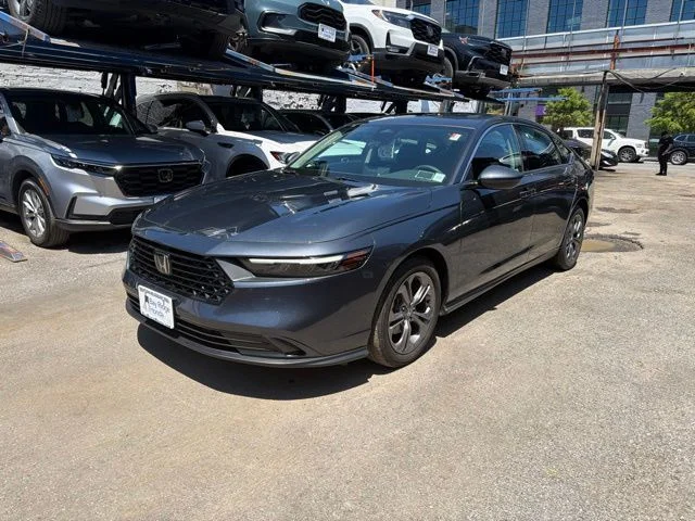 Used 2024 Gray Honda EX image 1