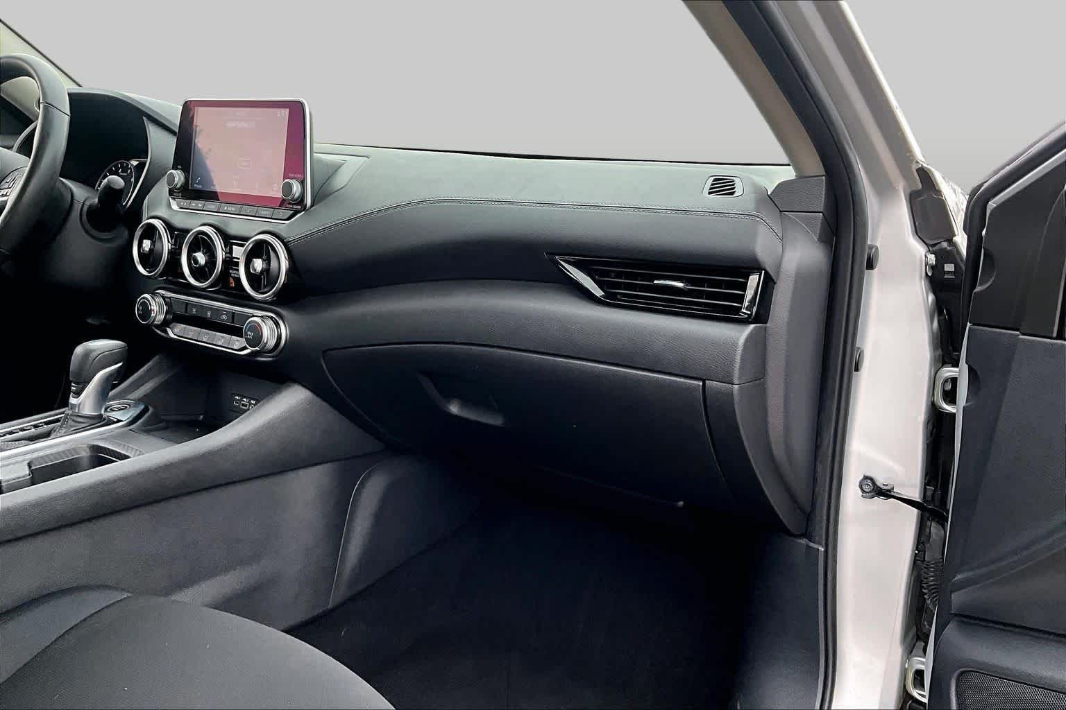 Used 2022 Brilliant Silver Metallic Nissan SV image 18