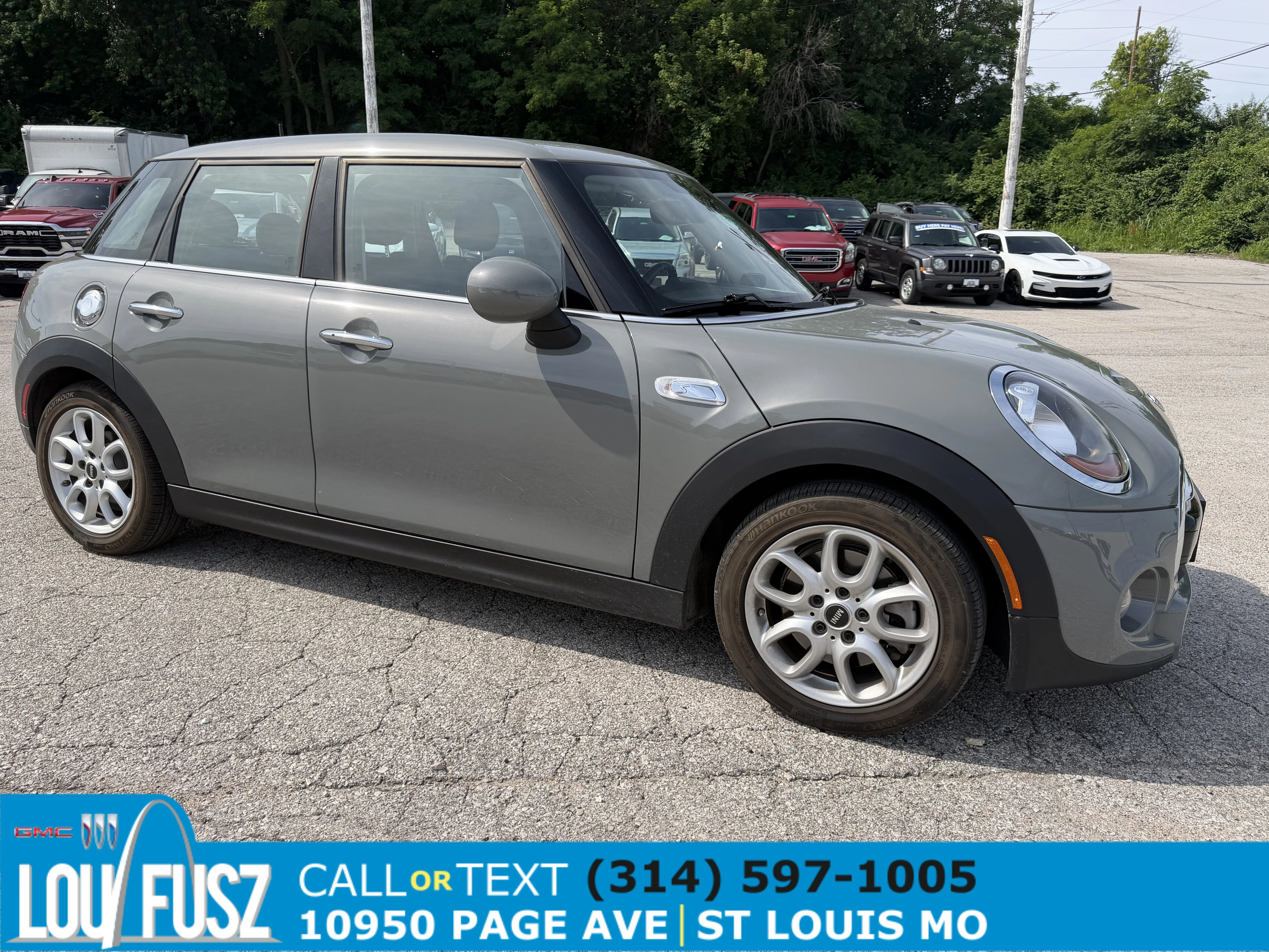 2018 MINI Cooper S 4 Door's photo
