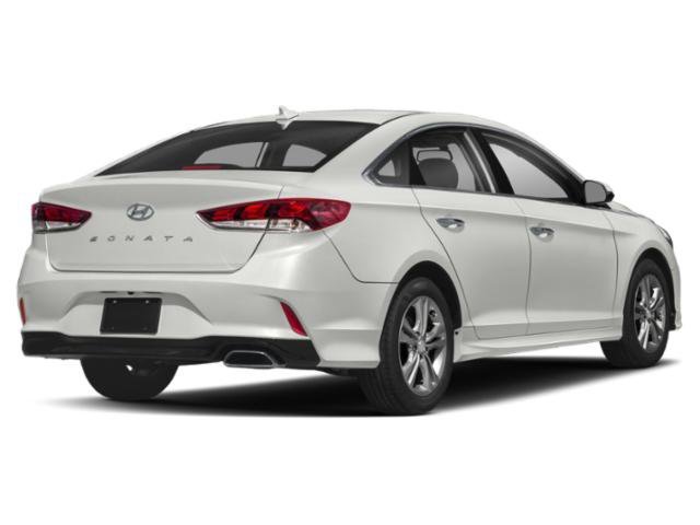 Used 2018 Quartz White Pearl Hyundai SE image 5