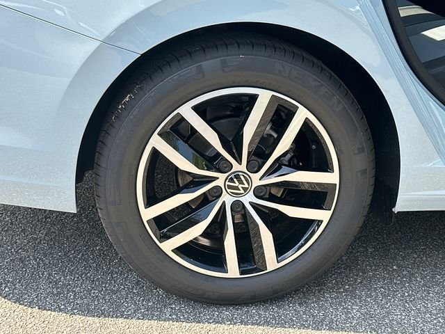 New 2026 Gray Volkswagen 1.5T SE image 33