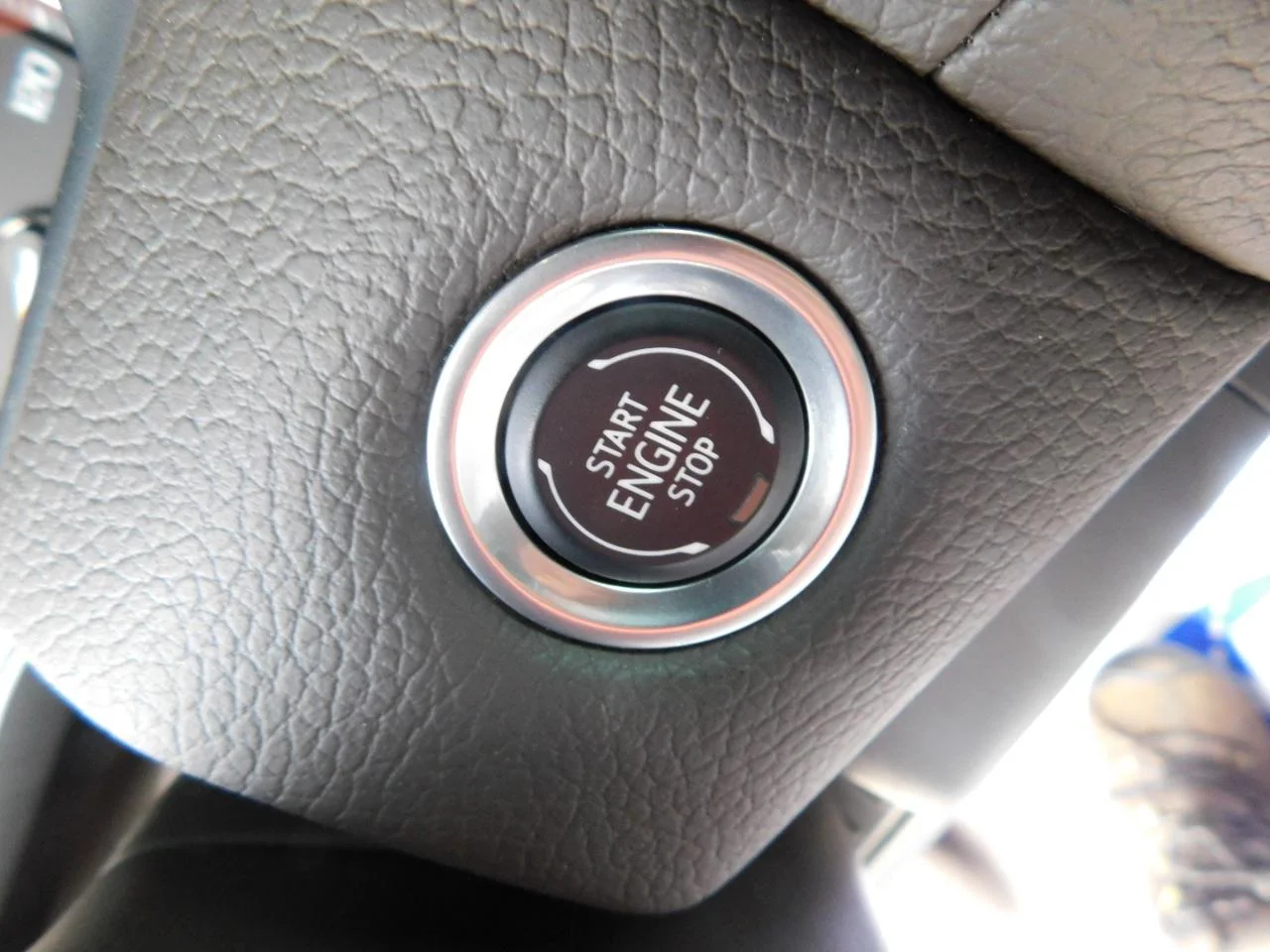 Used 2021 White GMC 4WD 4dr Denali image 45
