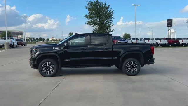 2026 GMC Sierra 1500 AT4 - Photo 5