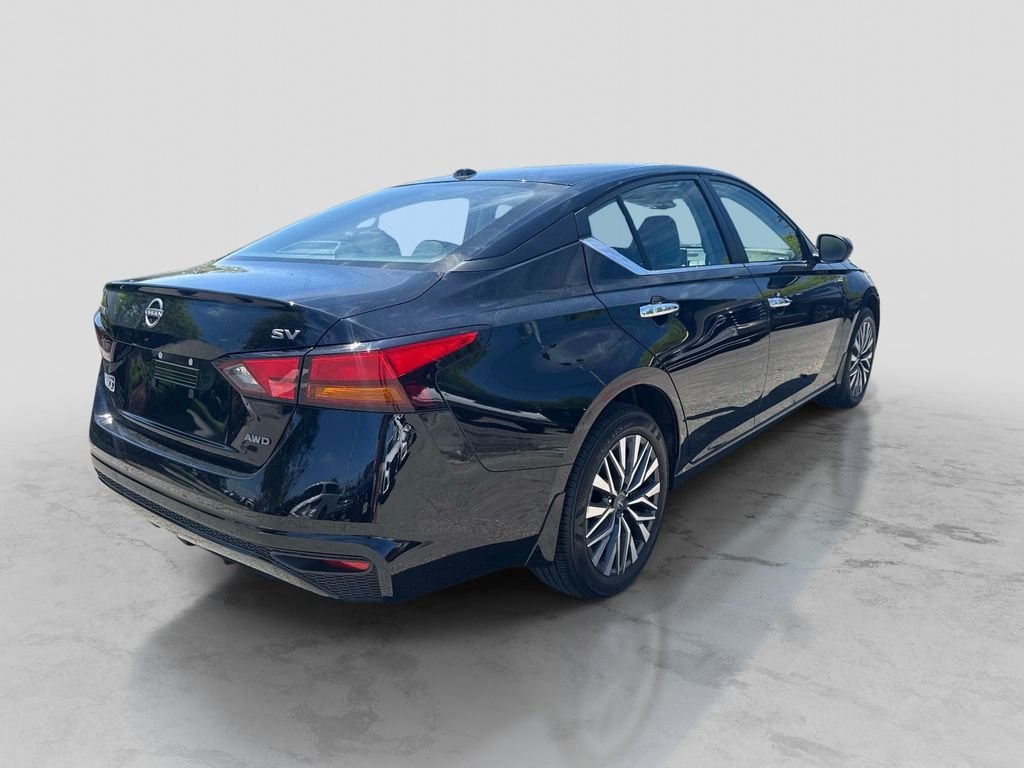 Used 2024 Black Nissan 2.5 SV image 8
