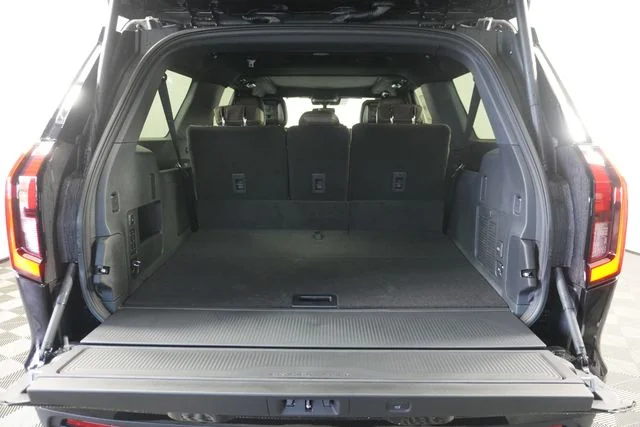 New 2027 Agate Black Metallic Ford MAX King Ranch® image 28