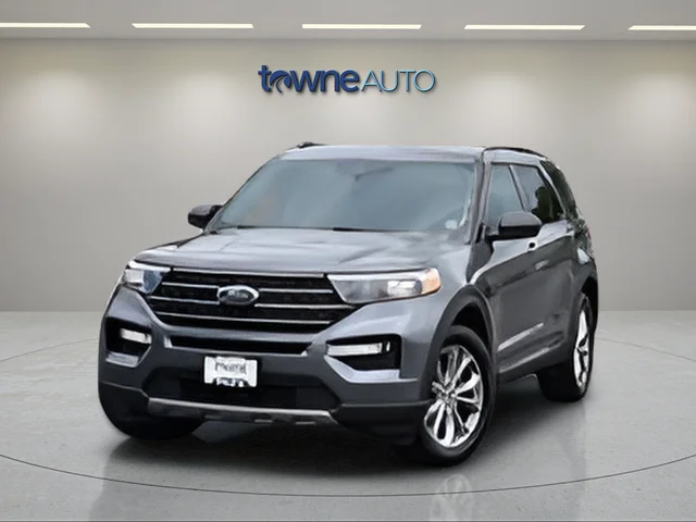 Used 2023 Gray Ford XLT image 9