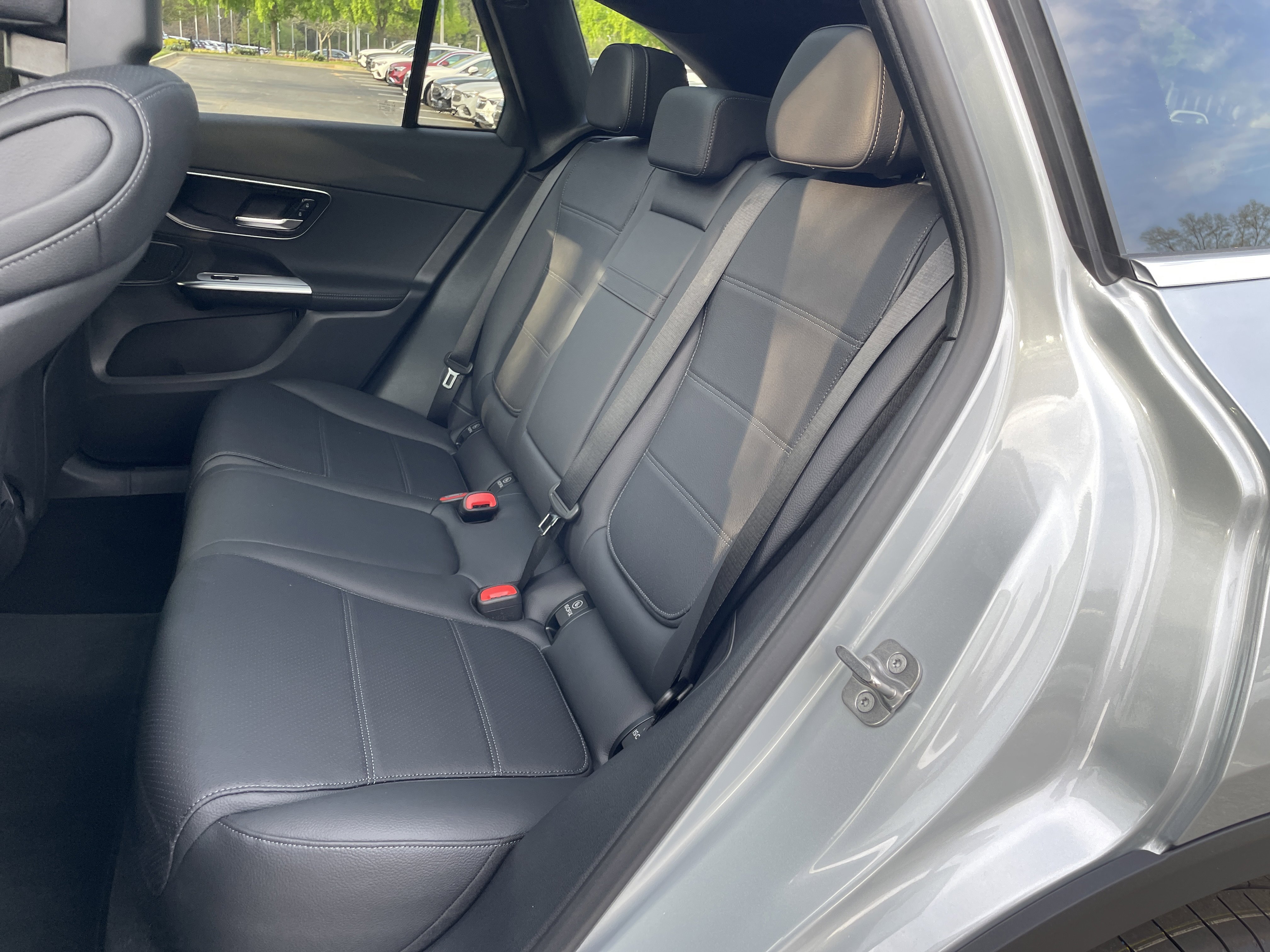 New 2026 Cirrus Silver Metallic Mercedes-Benz GLC 300 SUV image 37