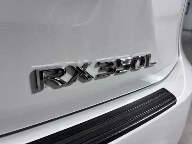 Used 2022 White Lexus 350L image 33