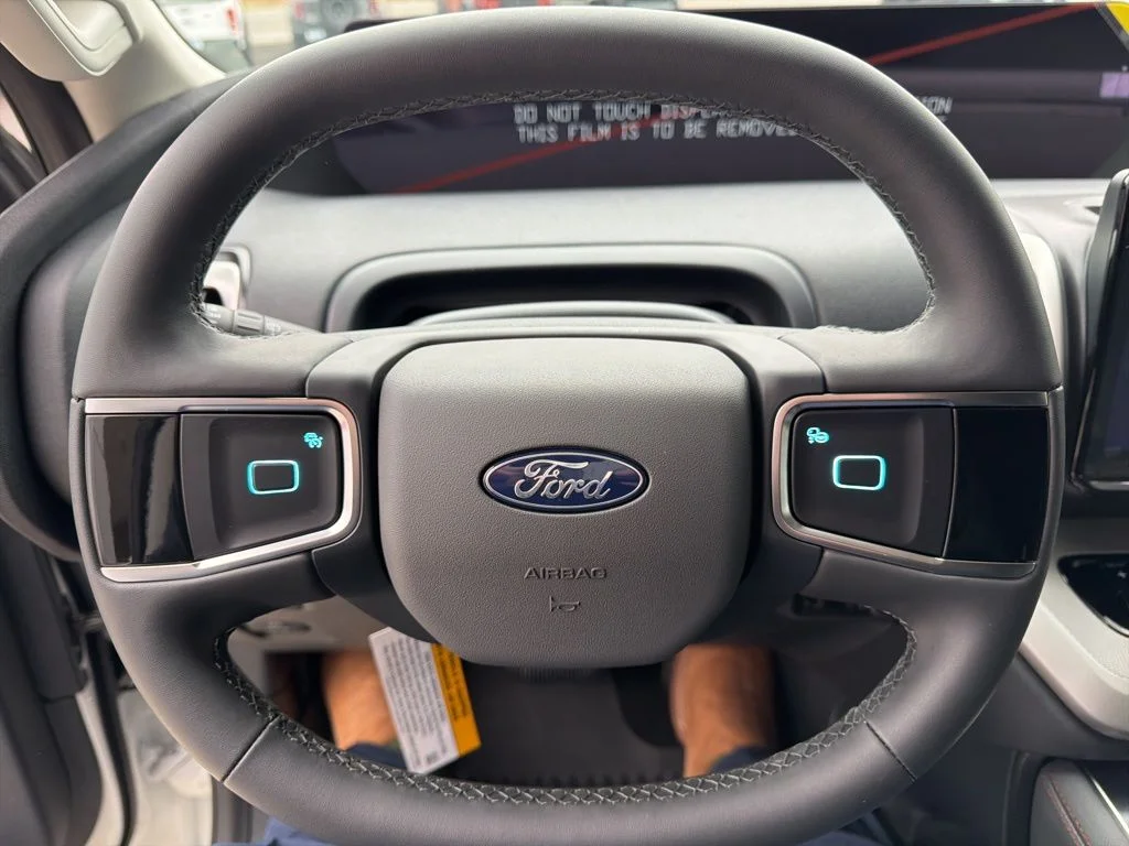 New 2025 Star White Metallic Tri-Coat Ford Active image 18