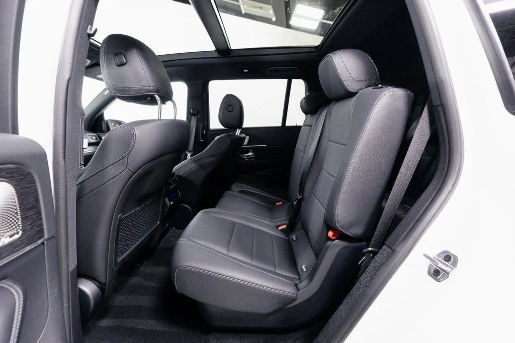 Certified Used 2026 Polar White Mercedes-Benz GLS 450 image 29