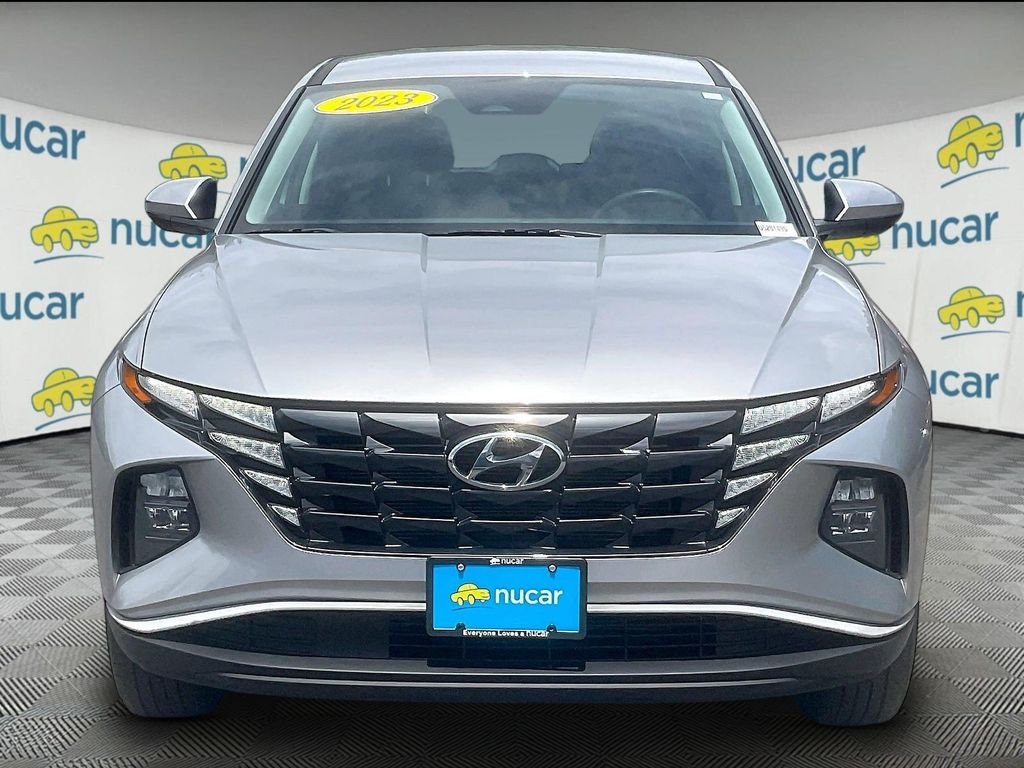 Used 2023 Silver Hyundai SE image 2