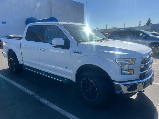 Used 2016 White Ford Lariat image 4