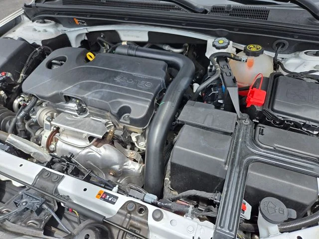 Used 2023 White Chevrolet LT image 24
