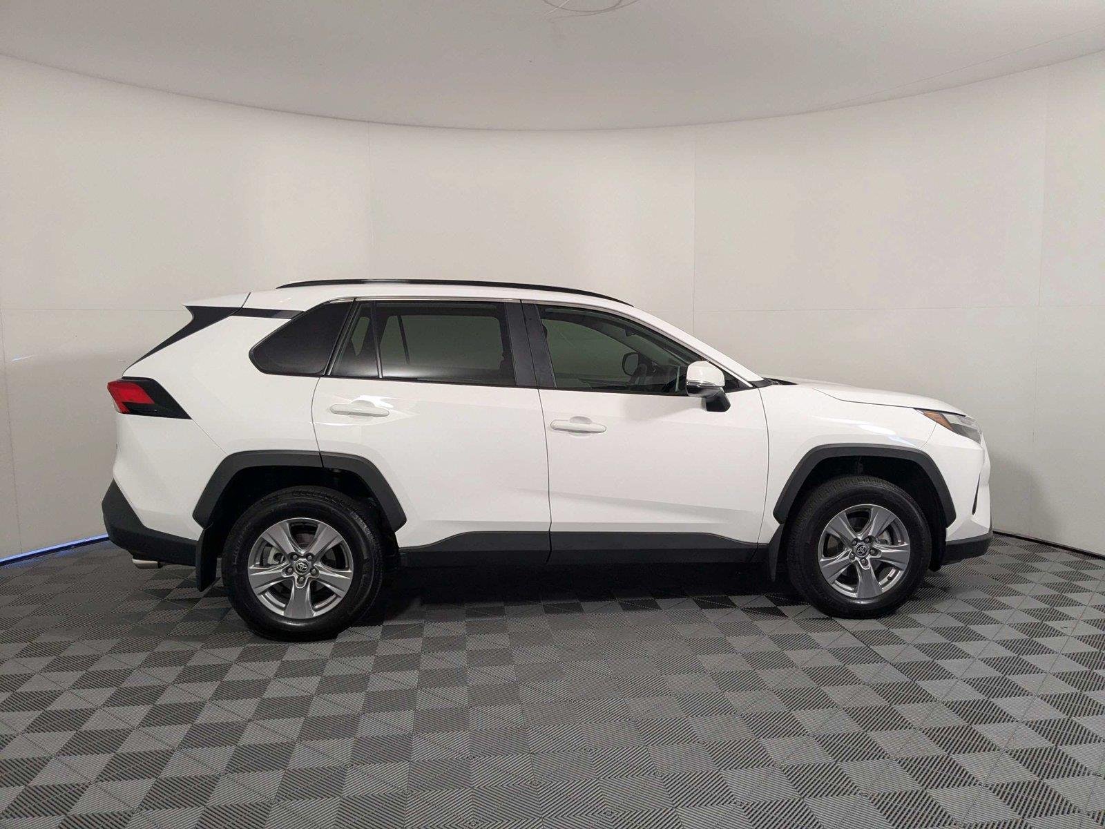 Certified Used 2025 Ice Cap Toyota XLE image 4