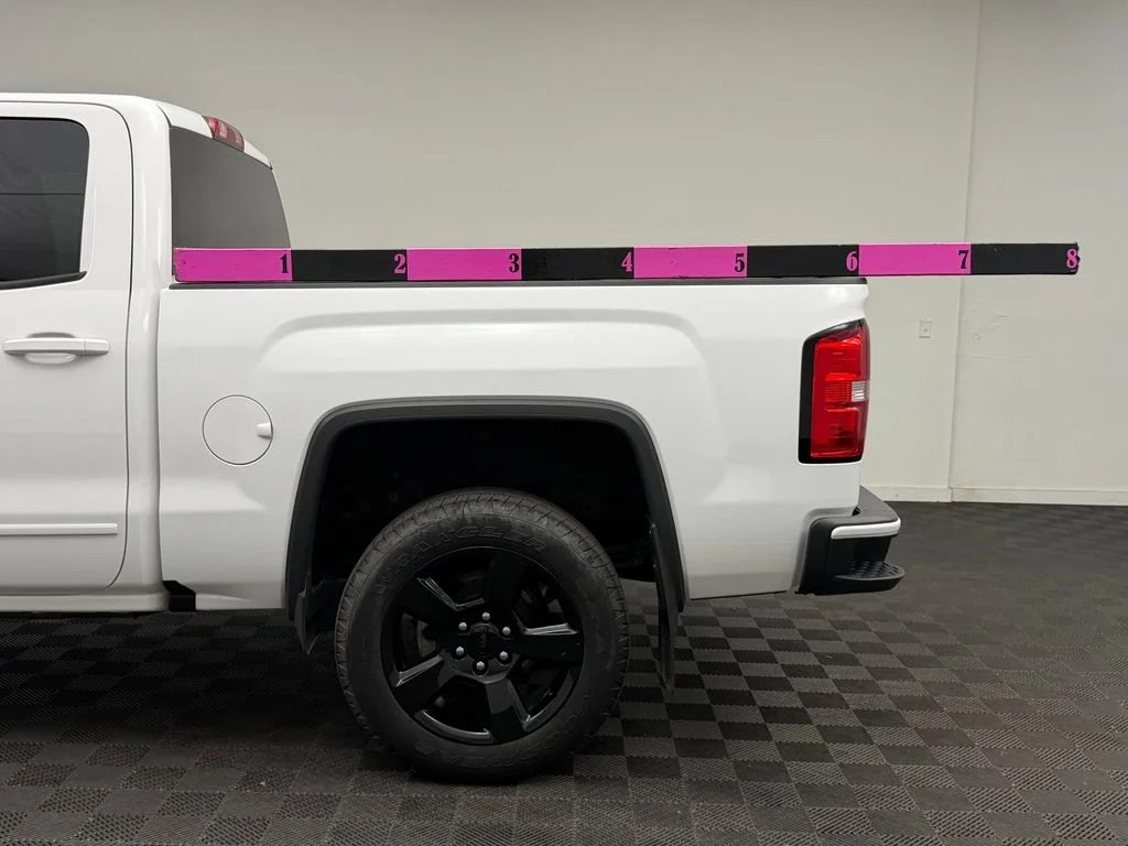 Used 2018 Summit White GMC SLE image 24