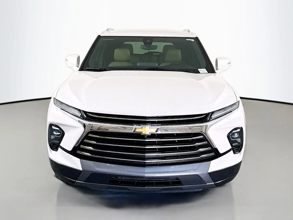 Used 2023 Beige Chevrolet Premier image 2
