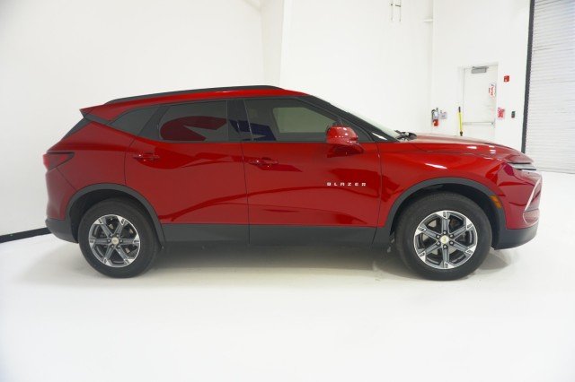 Used 2024 RED Chevrolet LT image 4