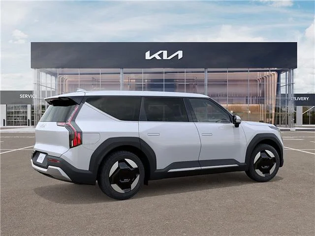 New 2026 Glacial White Pearl Kia Light Long Range image 33