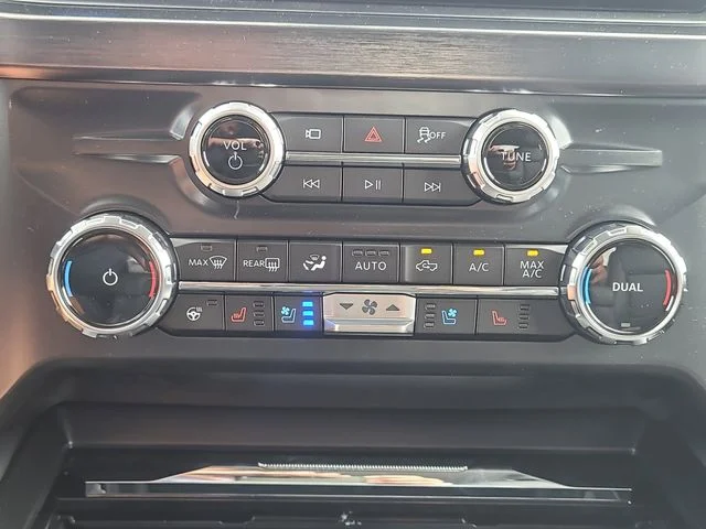 New 2026 Black Metallic Ford Lariat image 25