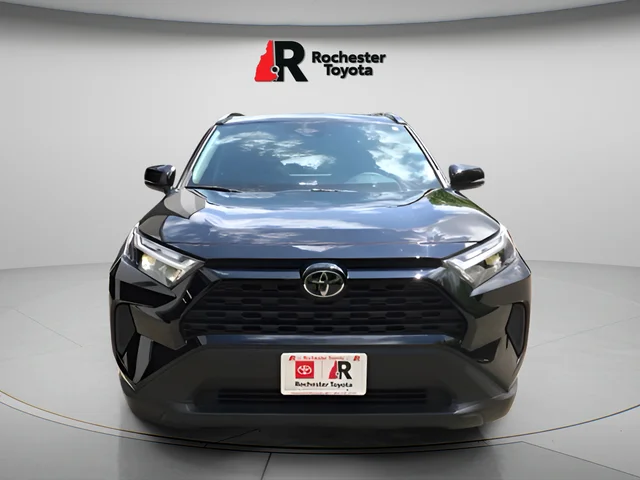 Used 2025 Black Toyota XLE image 2