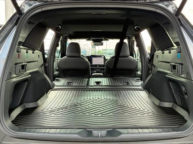 New 2026 MAGNETITE GRAY METALLIC Subaru Premium image 9