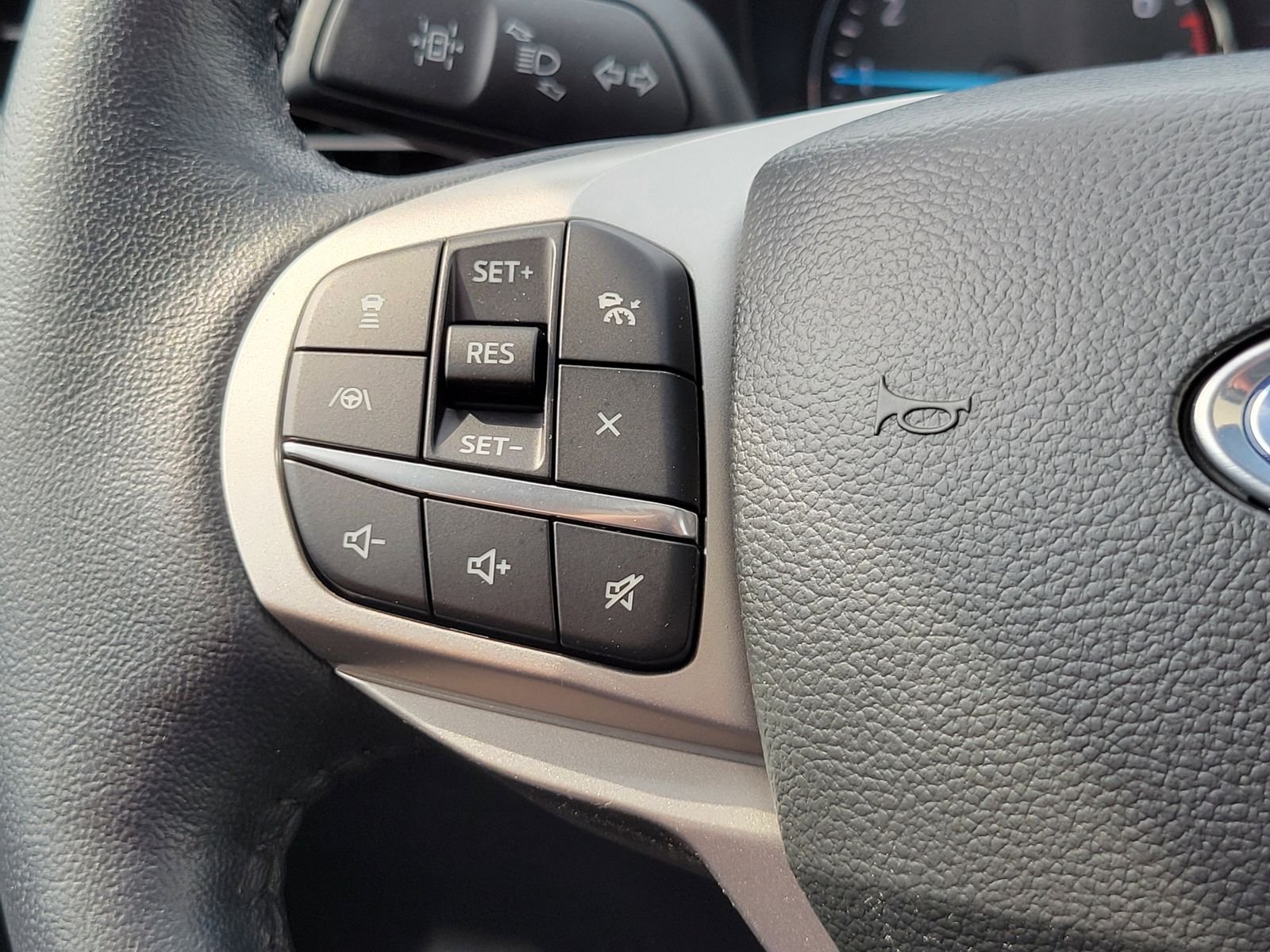 Certified Used 2023 Silver Ford XLT image 14