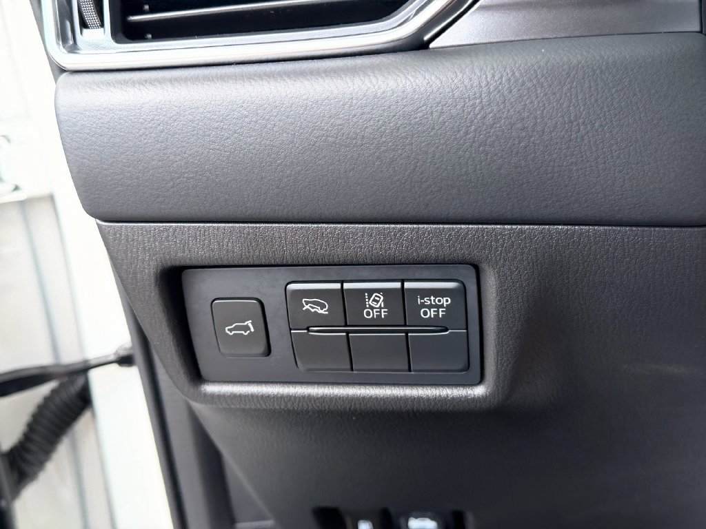 Certified Used 2025 White Mazda 2.5 S Preferred Package image 27