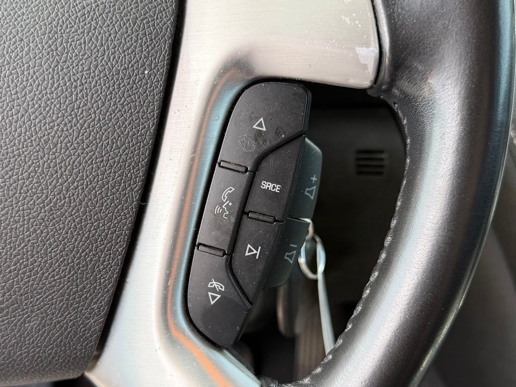 Used 2017 Silver GMC Limited image 15