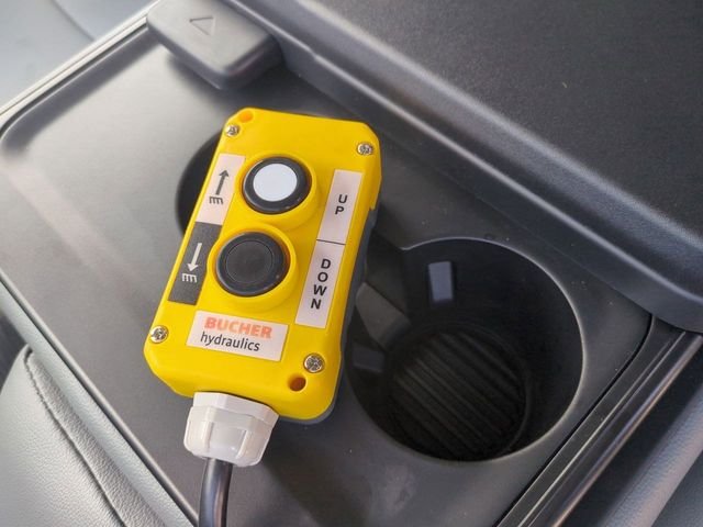 2025 Ford F-450 Super Duty Chassis Cab XL - Photo 12