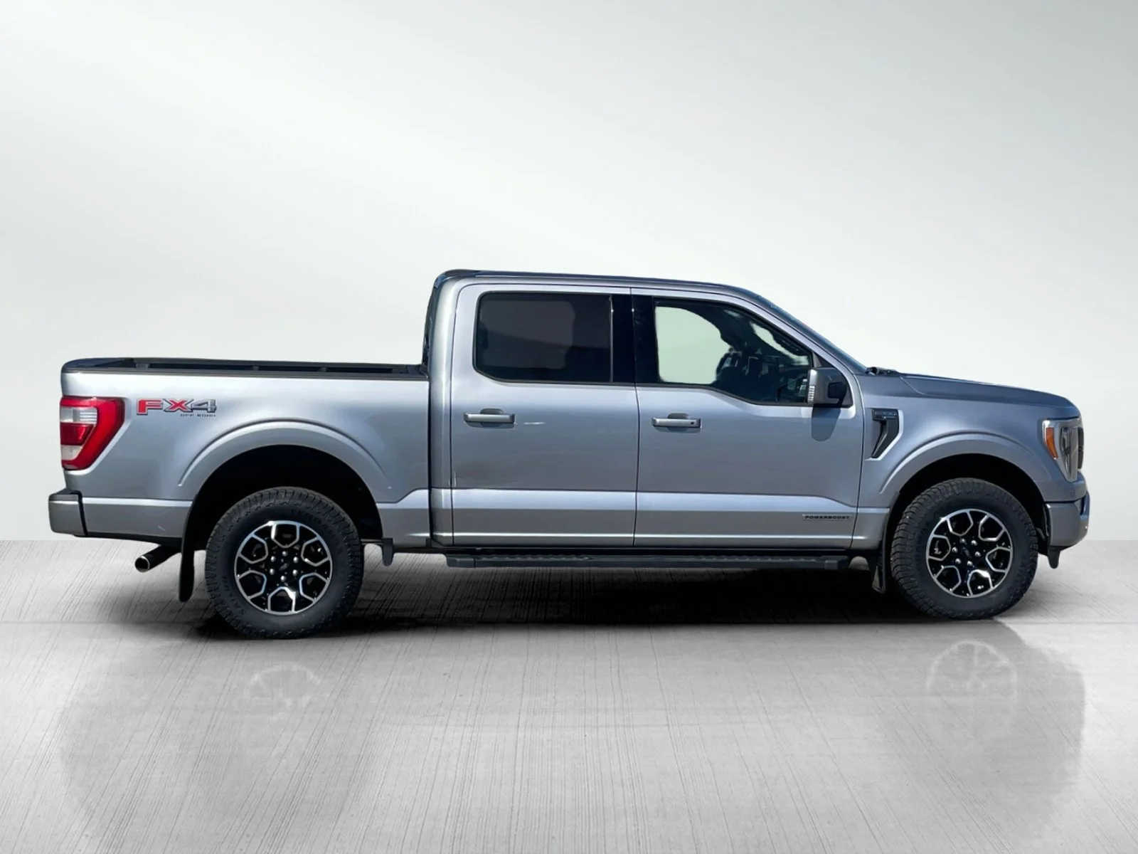 Used 2022 Iconic Silver Metallic Ford LARIAT image 2