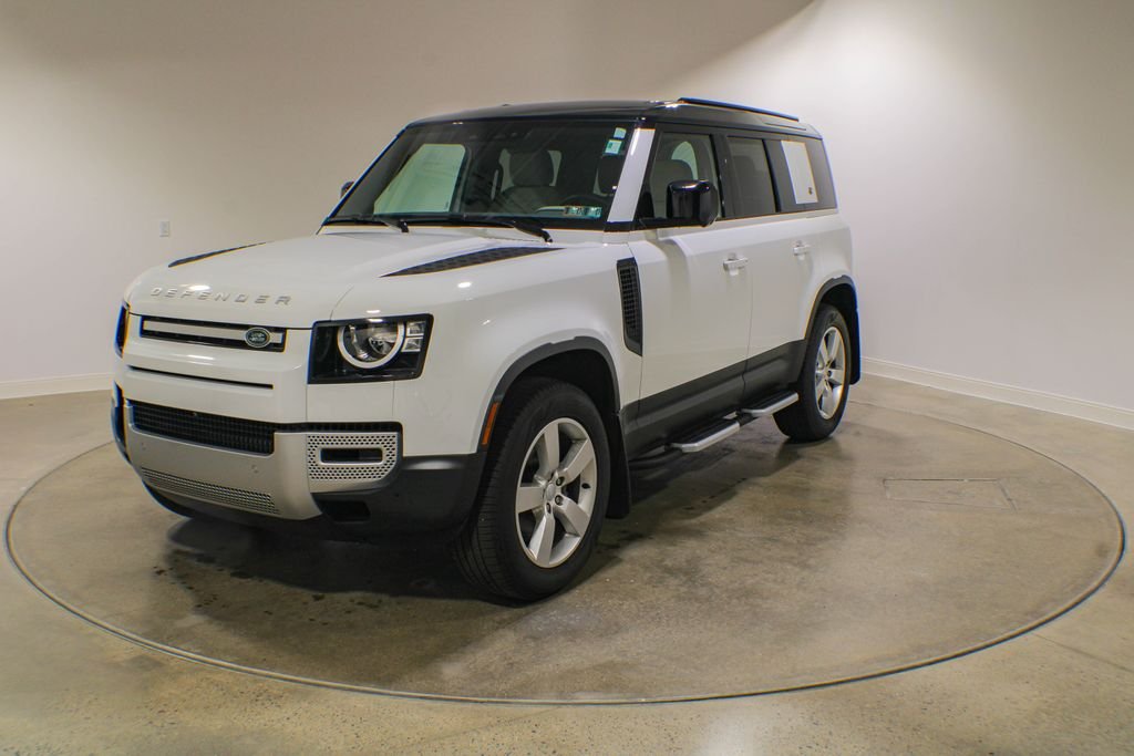 Used 2023 Fuji White Land Rover S image 1