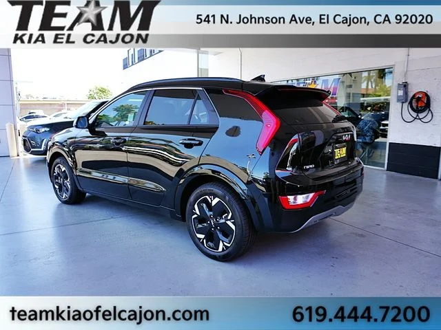 New 2026 Black Kia Wind image 8