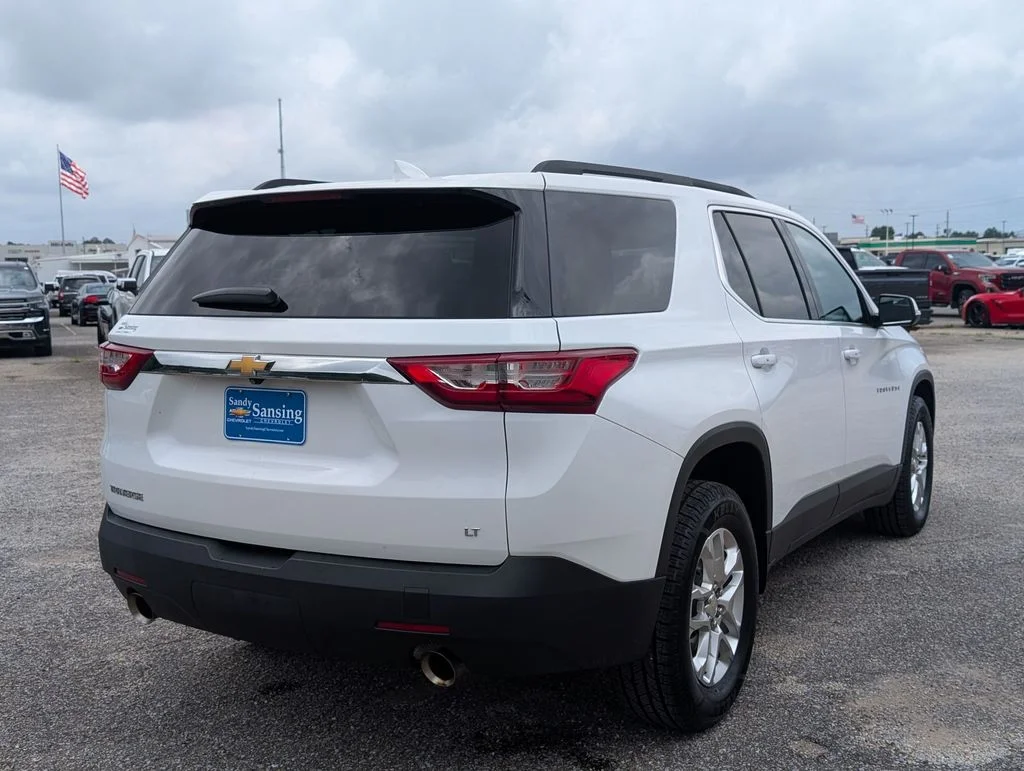 Used 2021 White Chevrolet LT image 5