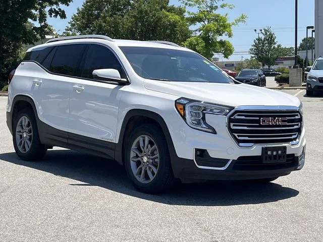 Used 2024  GMC SLT image 16