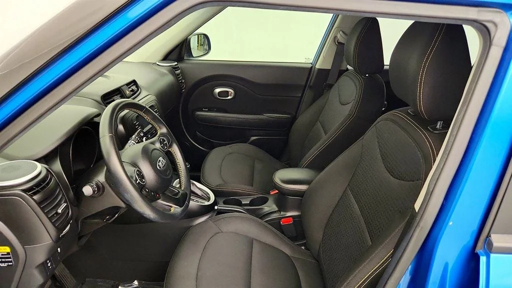 Used 2016 Caribbean Blue Kia 5dr Wagon Automatic + w/ Designer Pkg image 19
